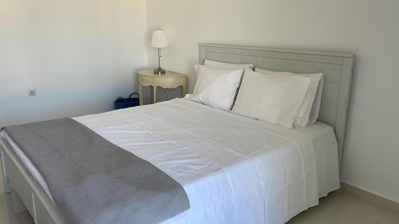 Locals Apartment Karpathos Екстер'єр фото