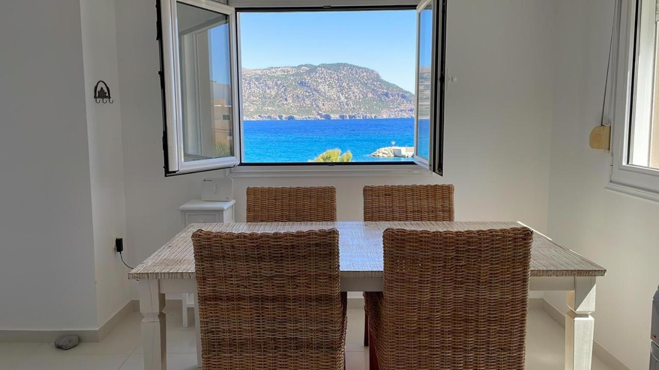 Locals Apartment Karpathos Екстер'єр фото